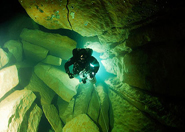 Cave2-003